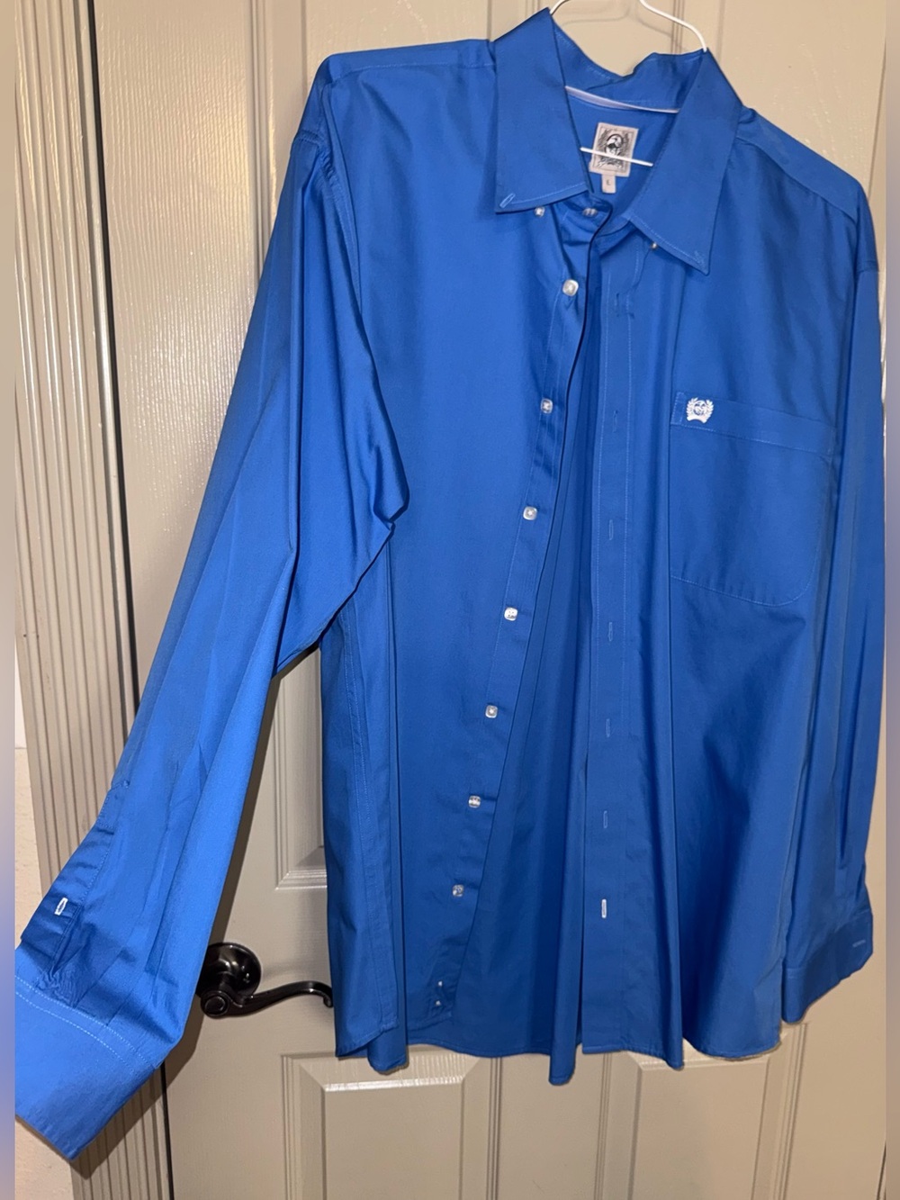CINCH Men's Classic Blue Button-Down Dress Shirt